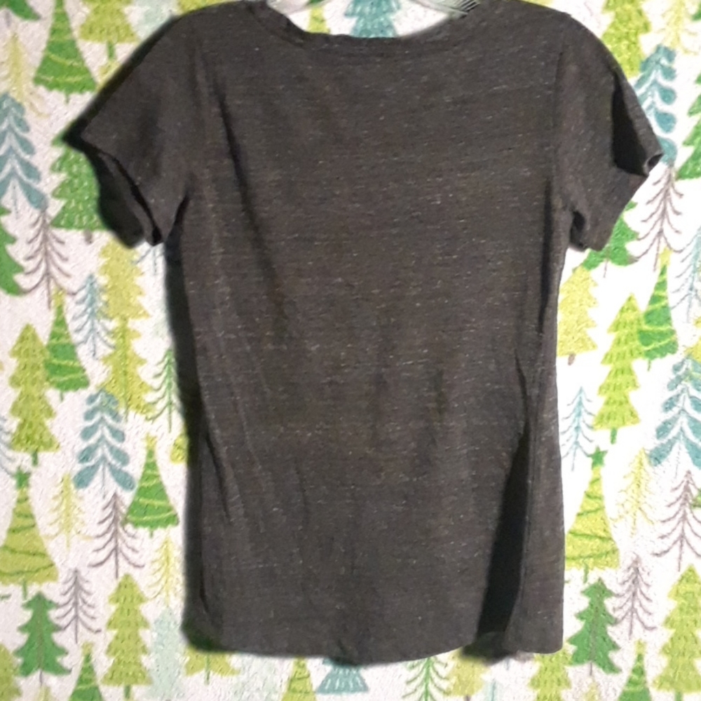 Grey V-Neck - Picture 4 of 4